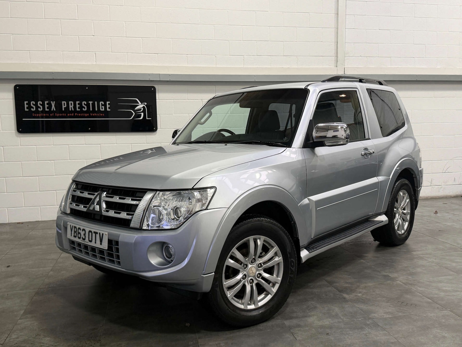Used Mitsubishi Shogun 2014 for sale - 77125181: Photo 9