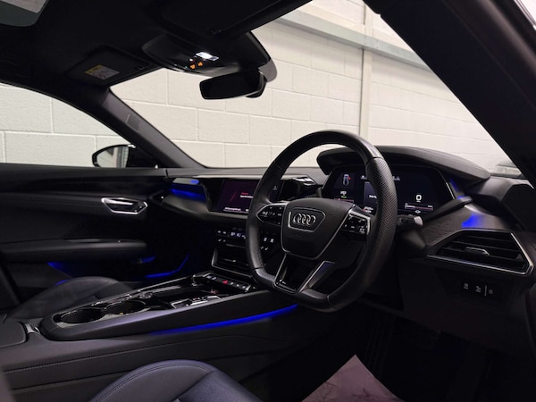 Used Audi e-tron GT 2022 for sale - 76253826: Photo 15