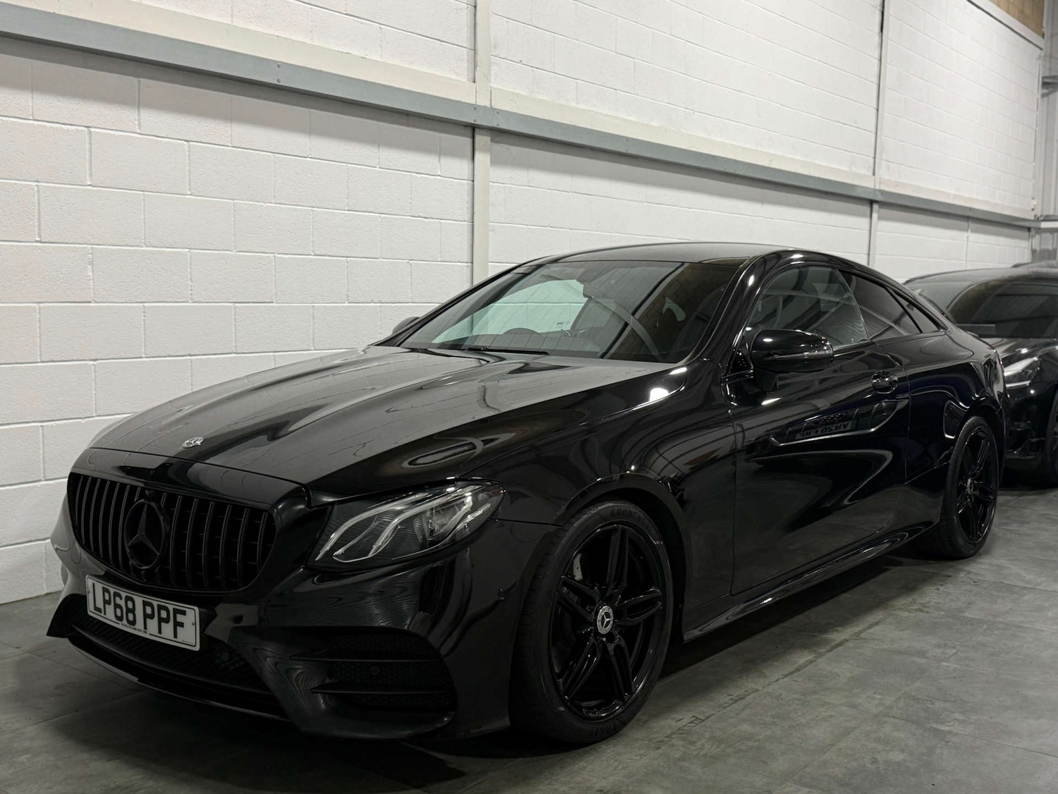 Used Mercedes-Benz E Class 2018 for sale - 77090226: Photo 3