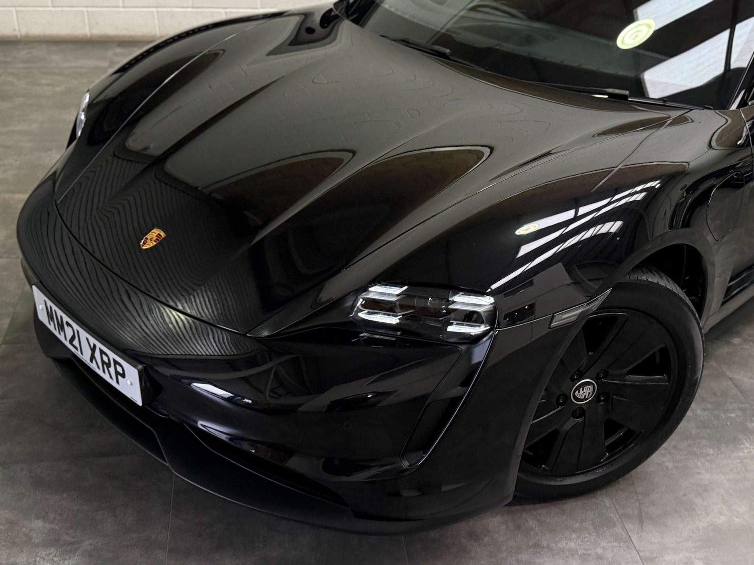 Used Porsche Taycan 2021 for sale - 76277822: Photo 11