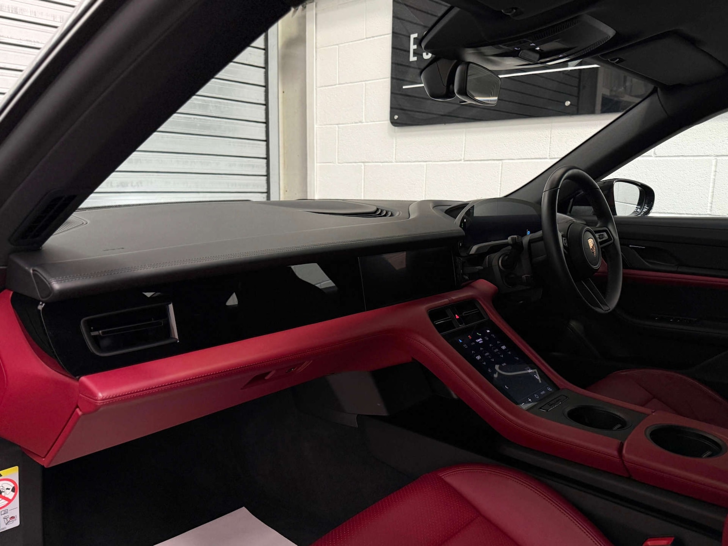 Used Porsche Taycan 2021 for sale - 76277822: Photo 18