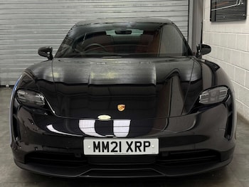 Used Porsche Taycan 2021 for sale - 76277822: Photo