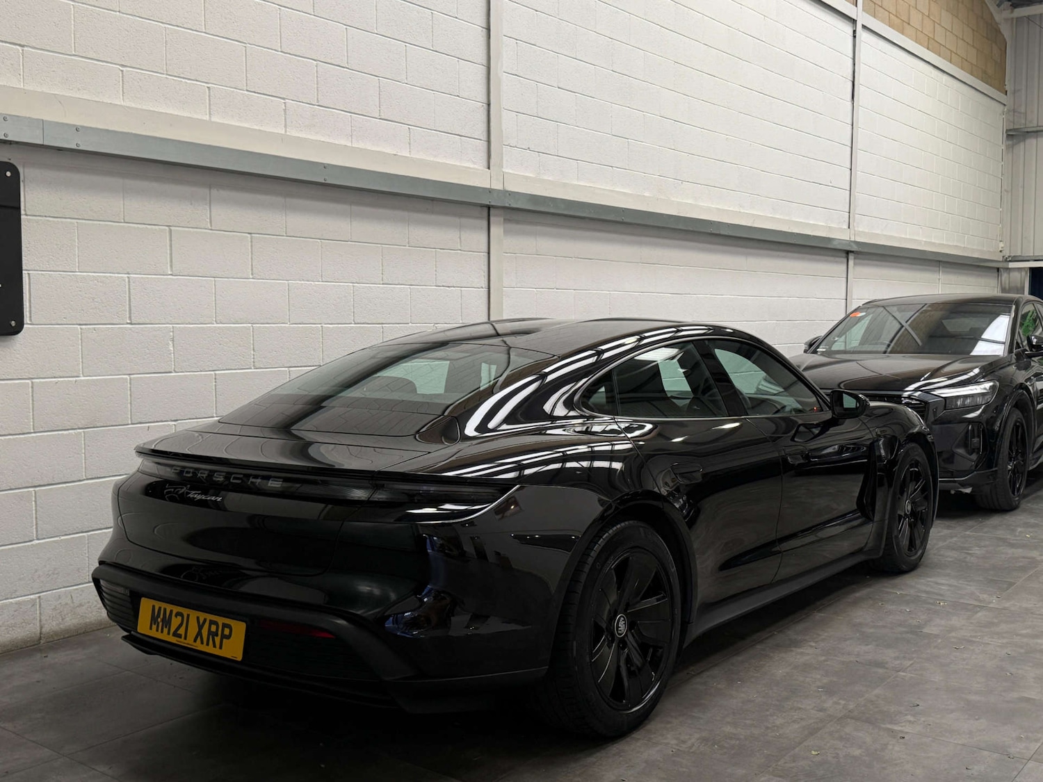 Used Porsche Taycan 2021 for sale - 76277822: Photo 6