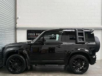Used Land Rover Defender 2023 for sale - 79064275: Photo