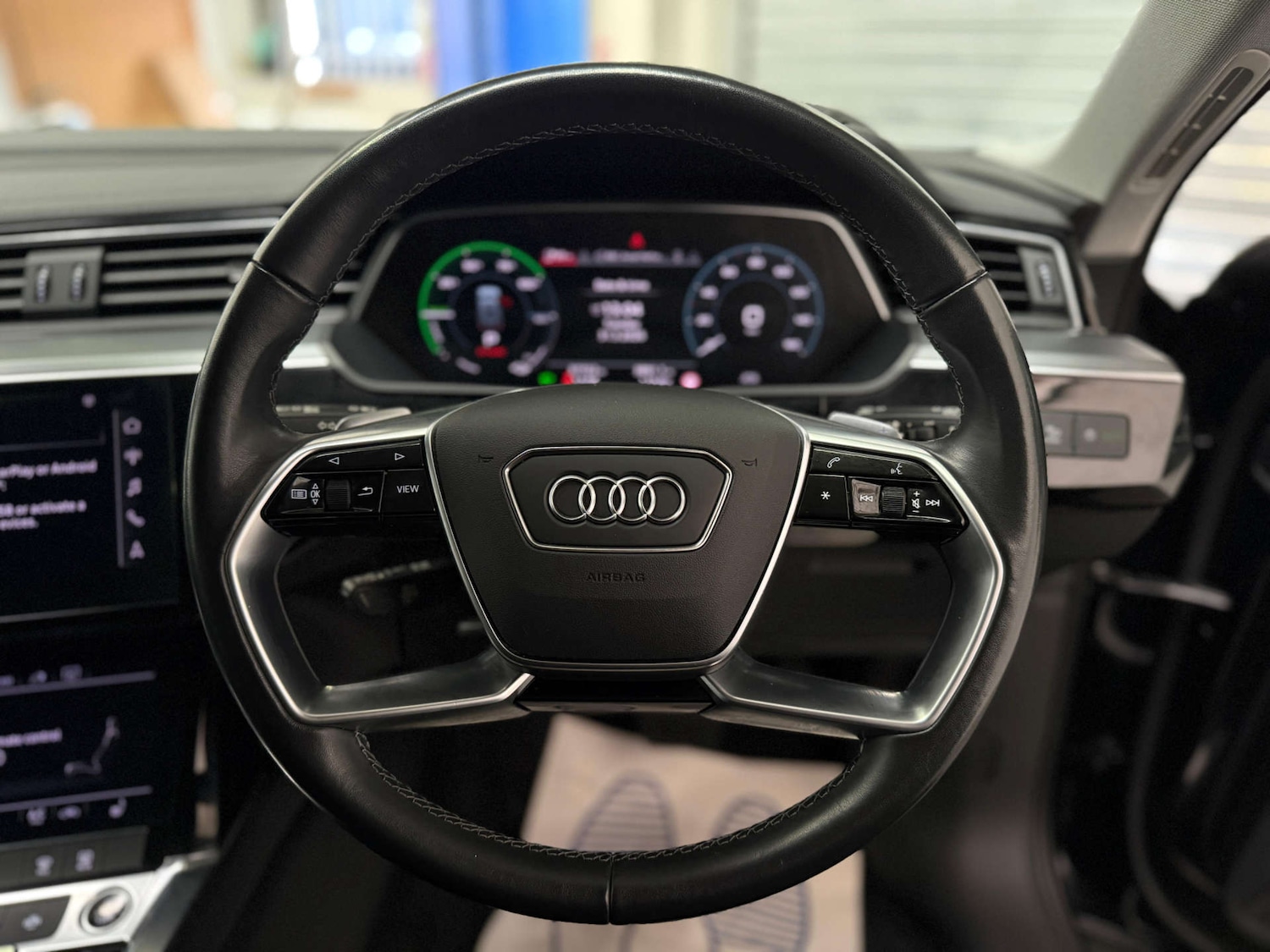 Used Audi Q8 e-tron 2023 for sale - 78088762: Photo 14
