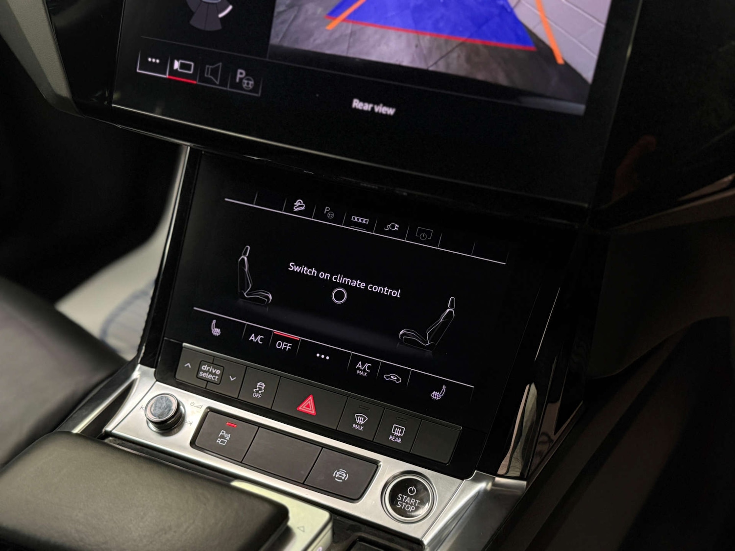 Used Audi Q8 e-tron 2023 for sale - 78088762: Photo 24