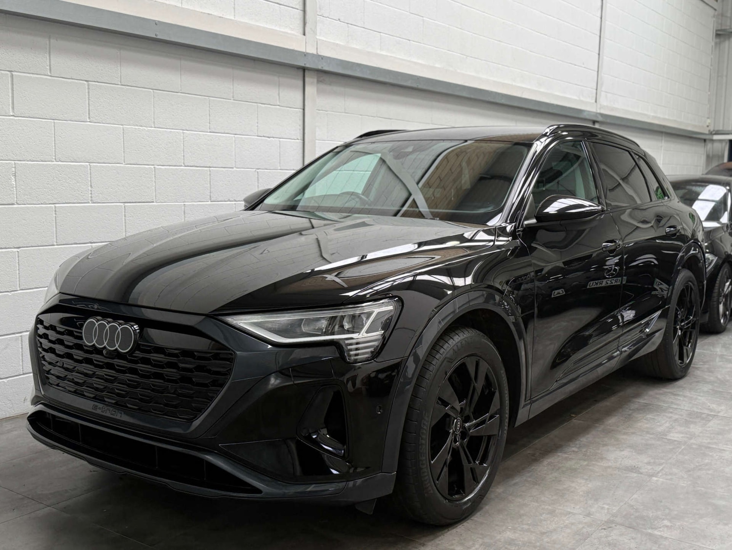 Used Audi Q8 e-tron 2023 for sale - 78088762: Photo 3