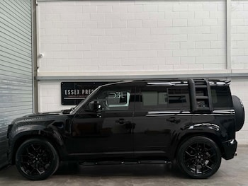 Used Land Rover Defender 2022 for sale - 78706571: Photo