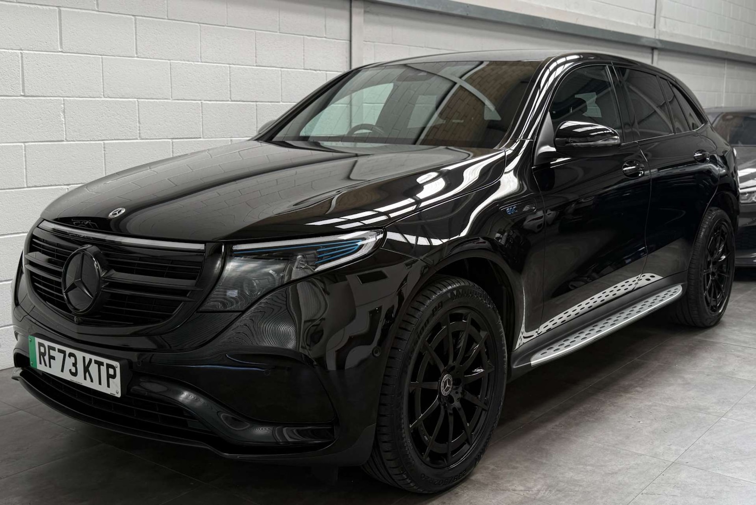Used Mercedes-Benz EQC 2023 for sale - 78167940: Photo 3