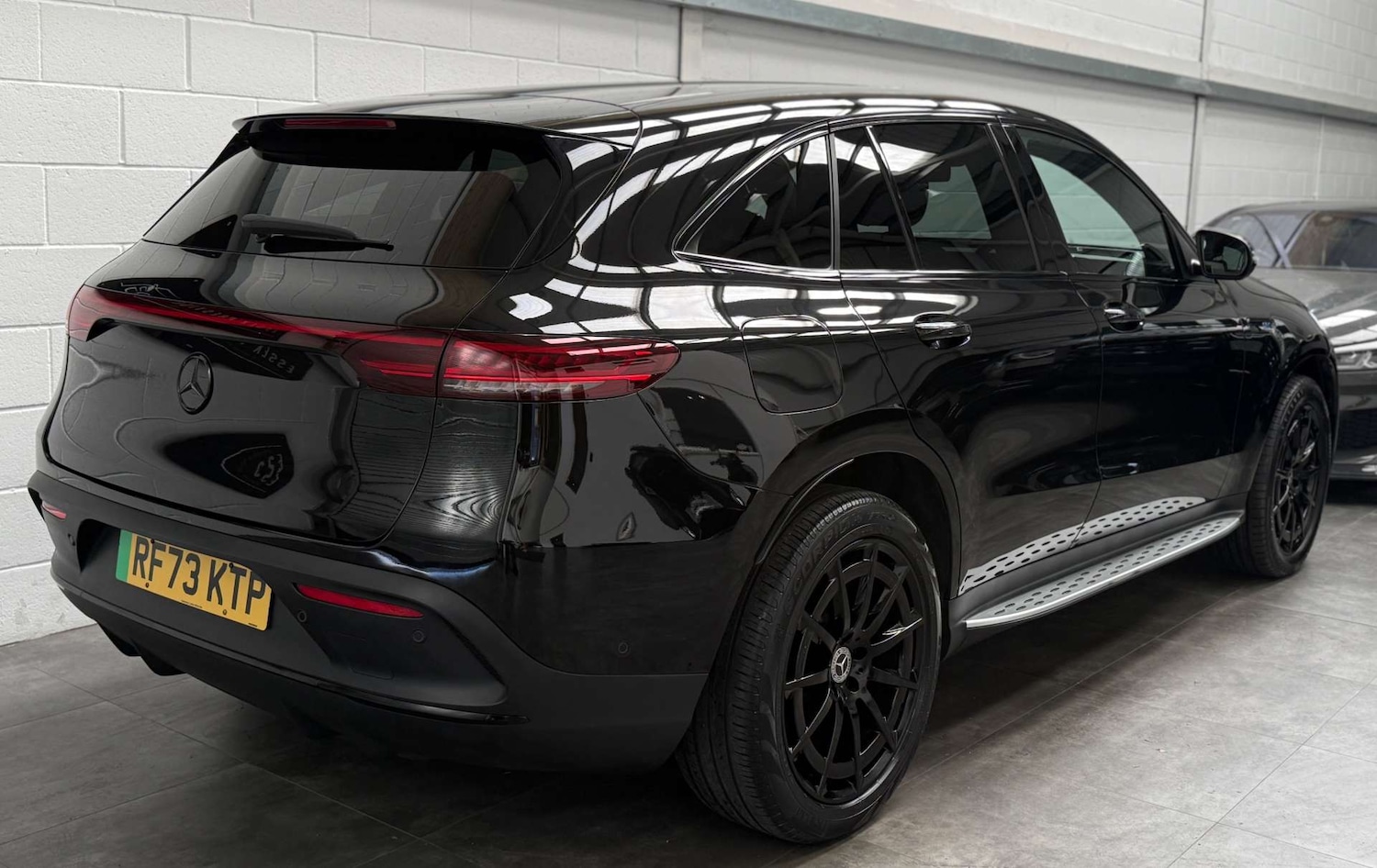 Used Mercedes-Benz EQC 2023 for sale - 78167940: Photo 6