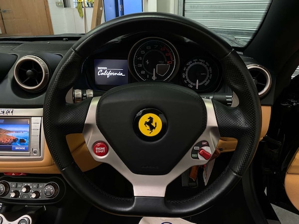 Used Ferrari California 2010 for sale - 76277760: Photo 15