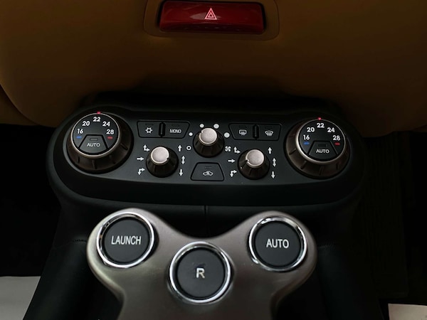 Used Ferrari California 2010 for sale - 76277760: Photo 21
