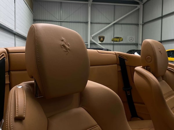 Used Ferrari California 2010 for sale - 76277760: Photo 25