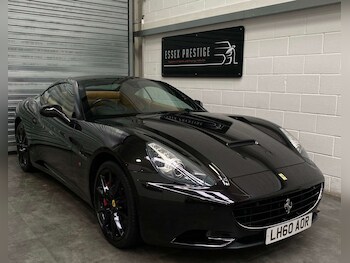 Used Ferrari California 2010 for sale - 76277760: Photo