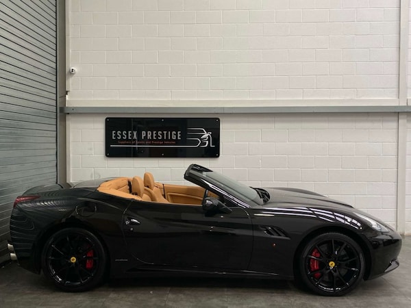 Used Ferrari California 2010 for sale - 76277760: Photo 5