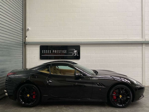 Used Ferrari California 2010 for sale - 76277760: Photo 7