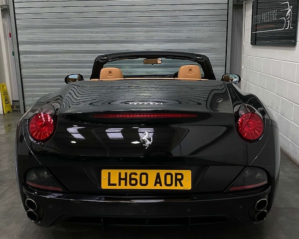 Used Ferrari California 2010 for sale - 76277760: Photo 9
