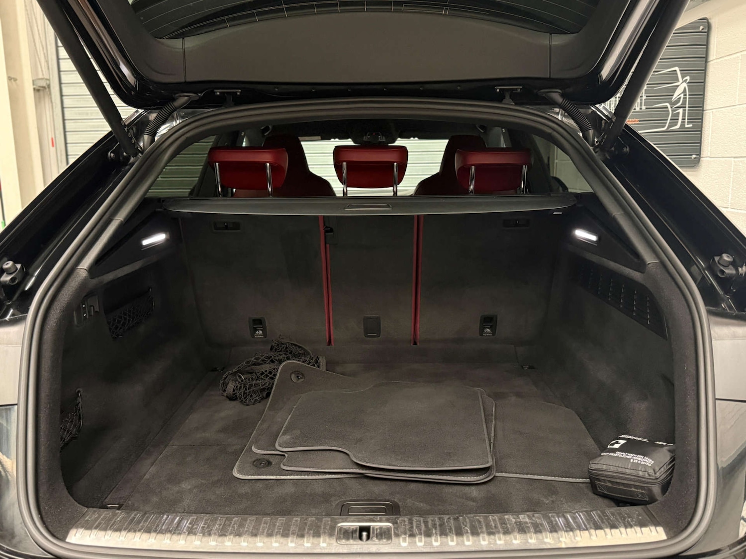 Used Audi Q8 2022 for sale - 78000732: Photo 34