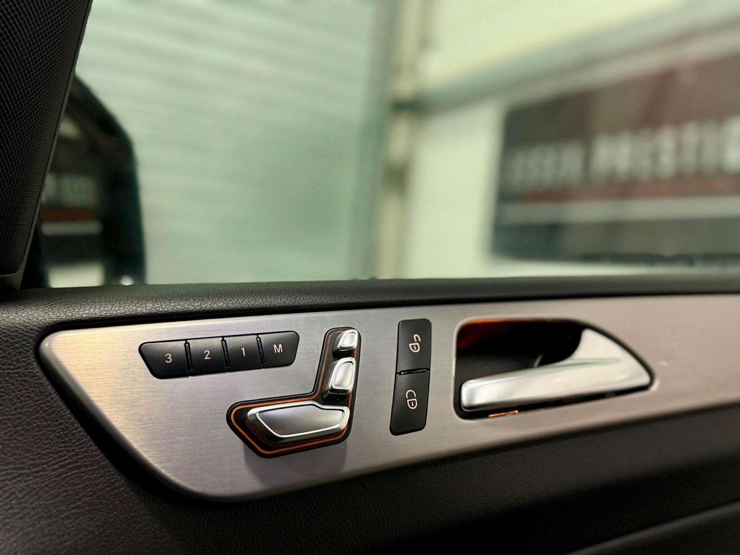 Used Mercedes-Benz GLE 2018 for sale - 77211778: Photo 23