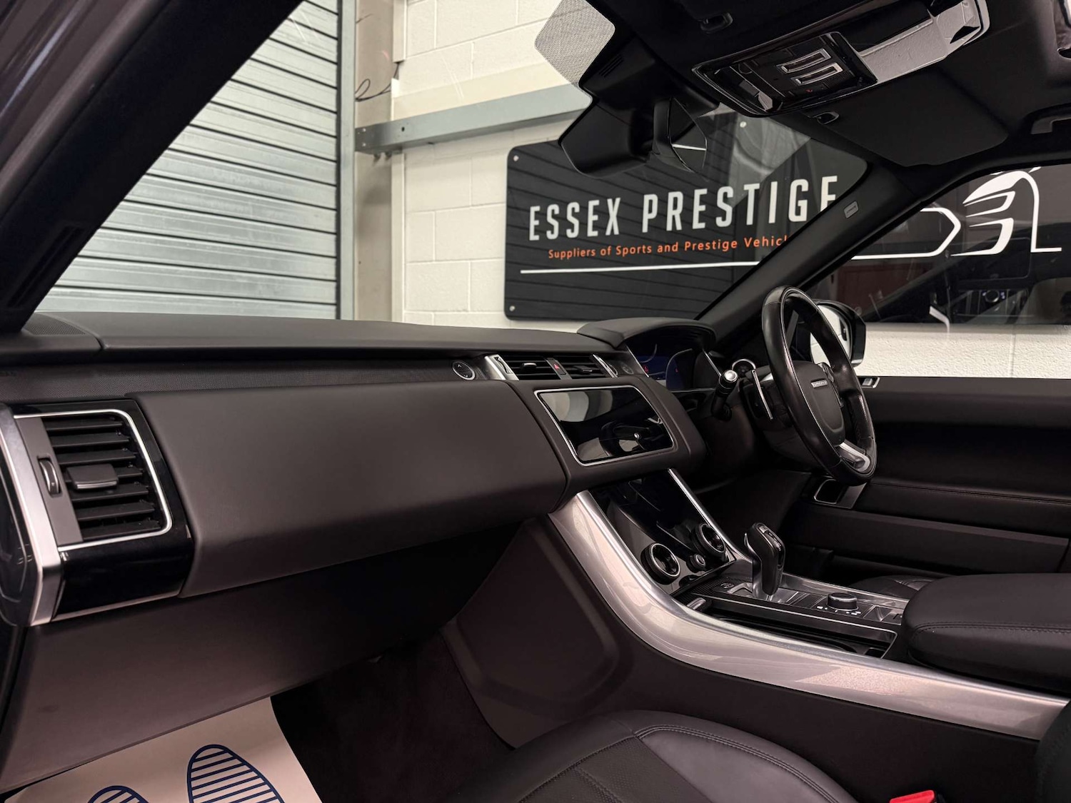 Used Land Rover Range Rover Sport 2018 for sale - 76393376: Photo 16