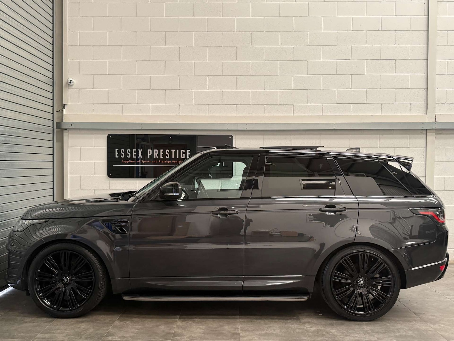 Used Land Rover Range Rover Sport 2018 for sale - 76393376: Photo 4