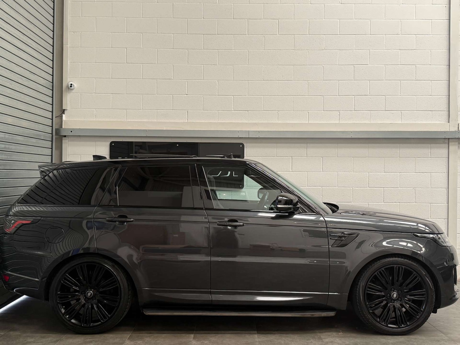 Used Land Rover Range Rover Sport 2018 for sale - 76393376: Photo 5