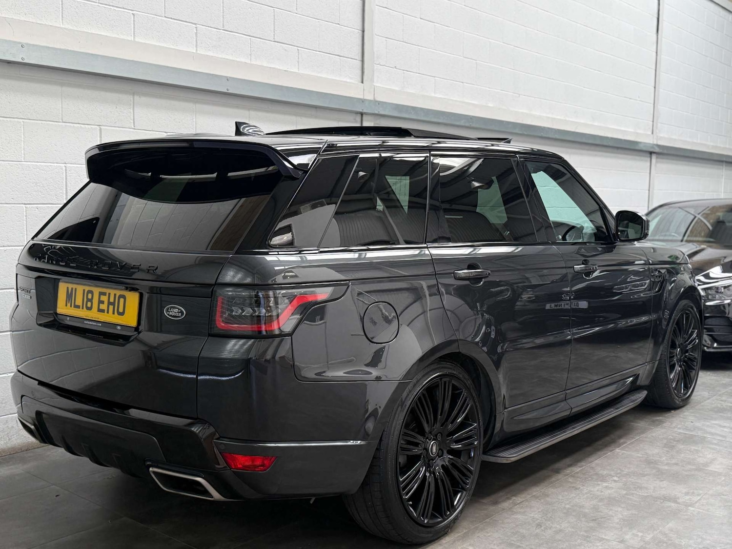 Used Land Rover Range Rover Sport 2018 for sale - 76393376: Photo 6
