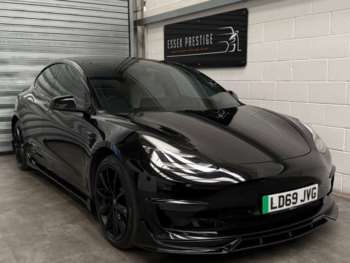 2019 - ModeL 3 Performance AWD 4WD 4dr