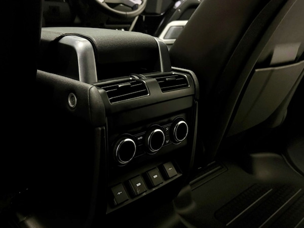 Used Land Rover Defender 2020 for sale - 76277828: Photo 23