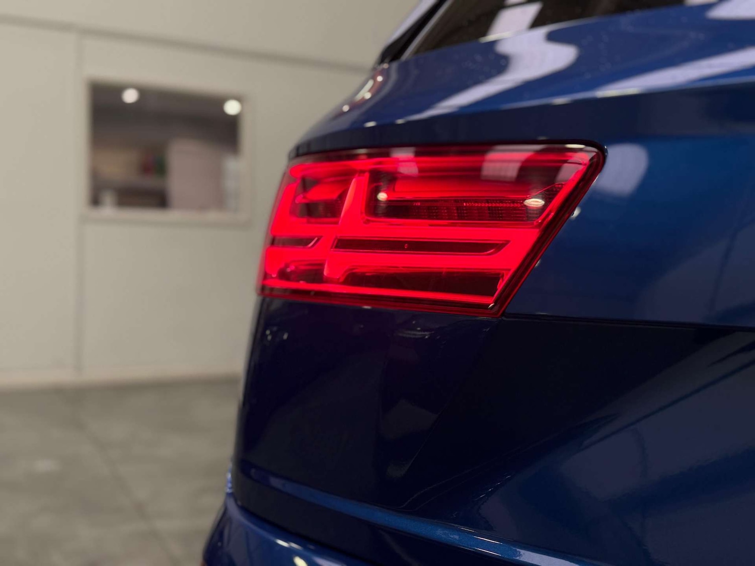 Used Audi Q7 2017 for sale - 76533588: Photo 12