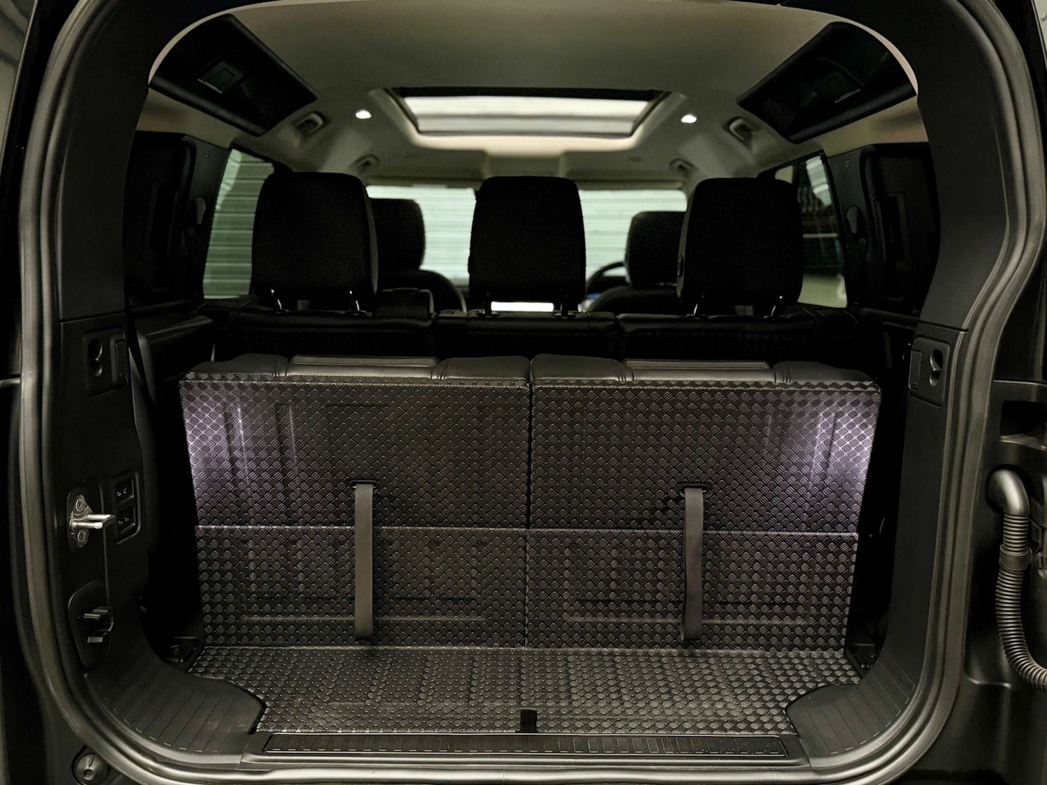 Used Land Rover Defender 2020 for sale - 76374451: Photo 25