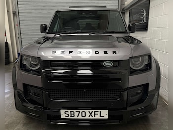 Used Land Rover Defender 2020 for sale - 76374451: Photo