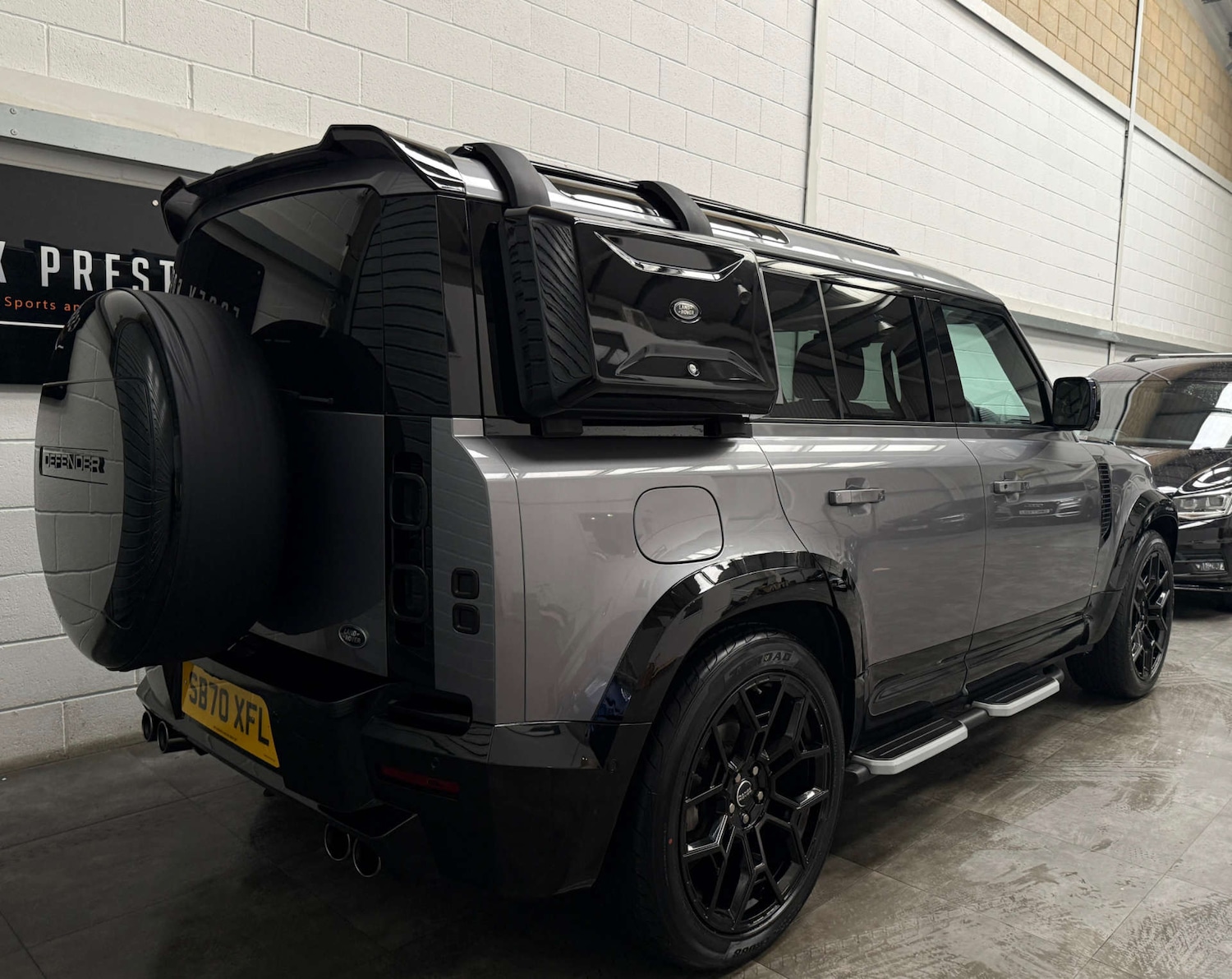 Used Land Rover Defender 2020 for sale - 76374451: Photo 6