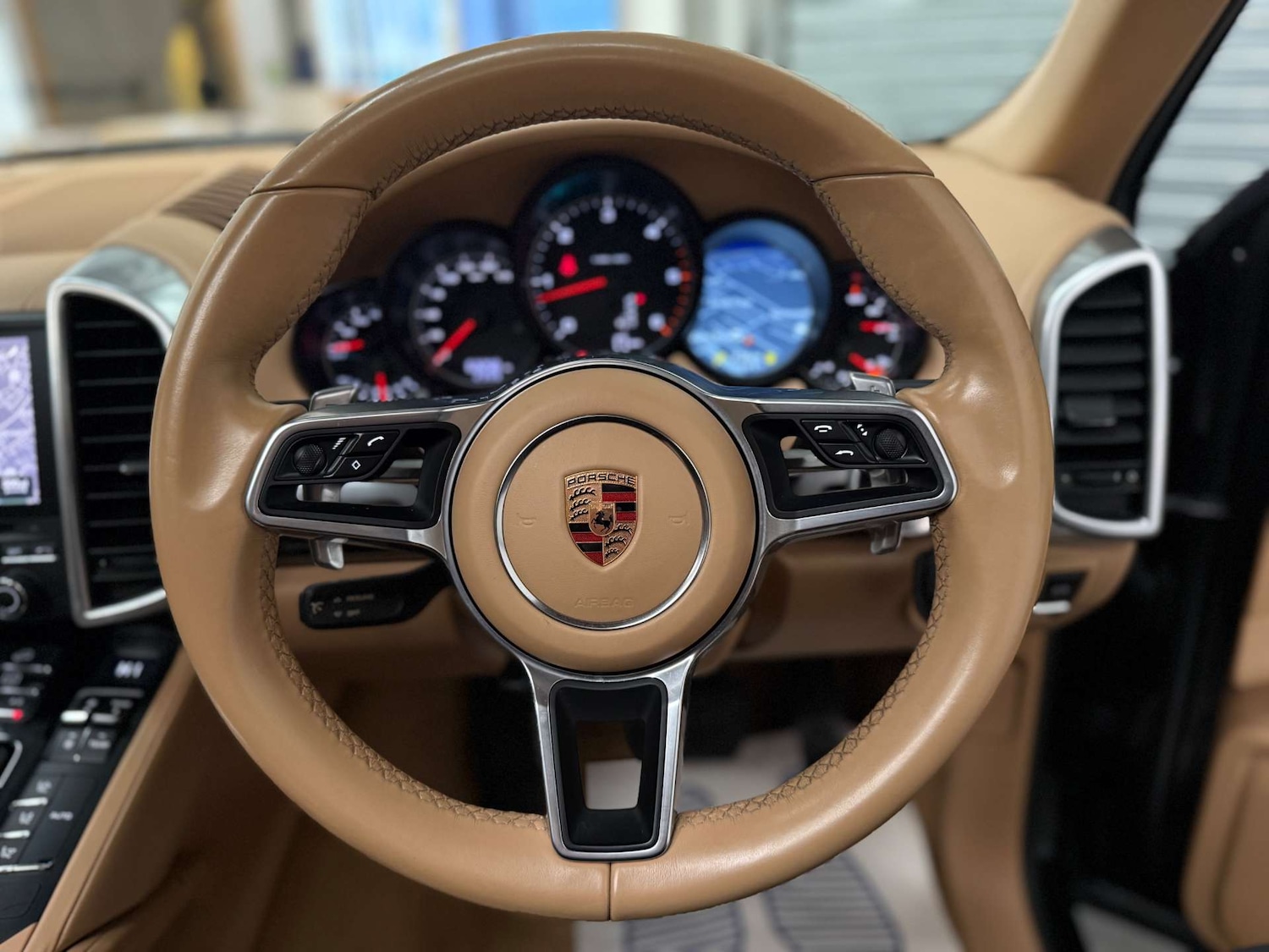 Used Porsche Cayenne 2018 for sale - 77643247: Photo 17