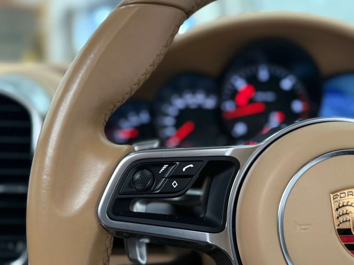 Used Porsche Cayenne 2018 for sale - 77643247: Photo 18