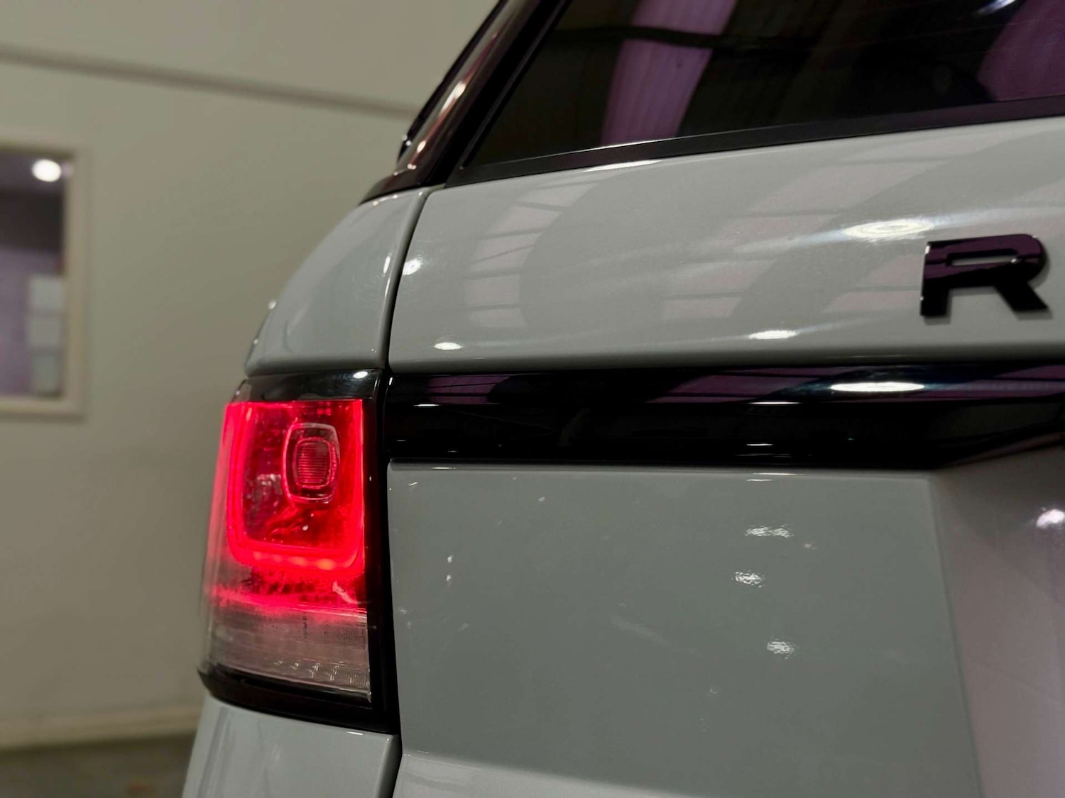 Used Land Rover Range Rover Sport 2017 for sale - 76495822: Photo 12