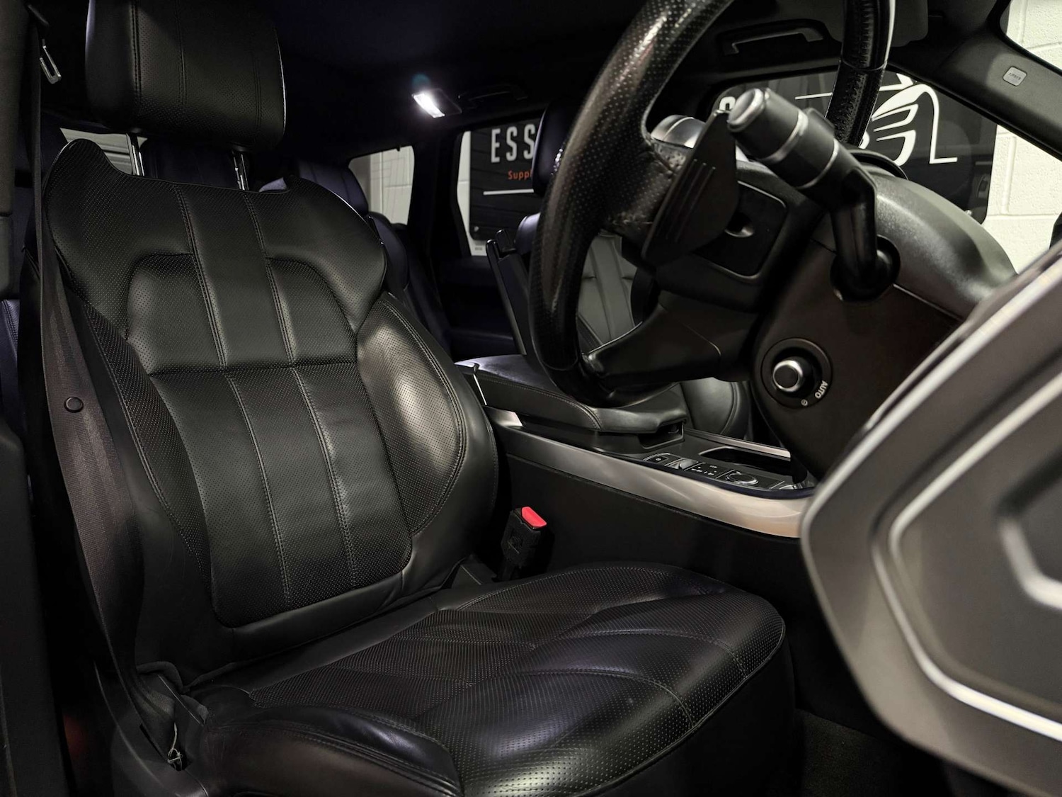 Used Land Rover Range Rover Sport 2017 for sale - 76495822: Photo 16