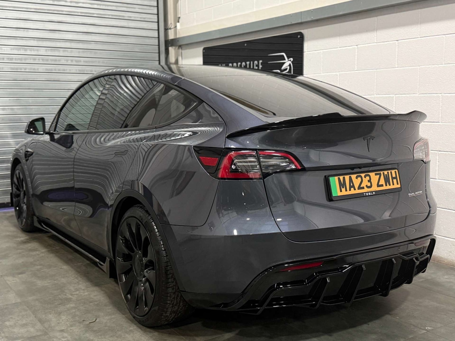 Used Tesla Model Y 2023 for sale - 76628216: Photo 8