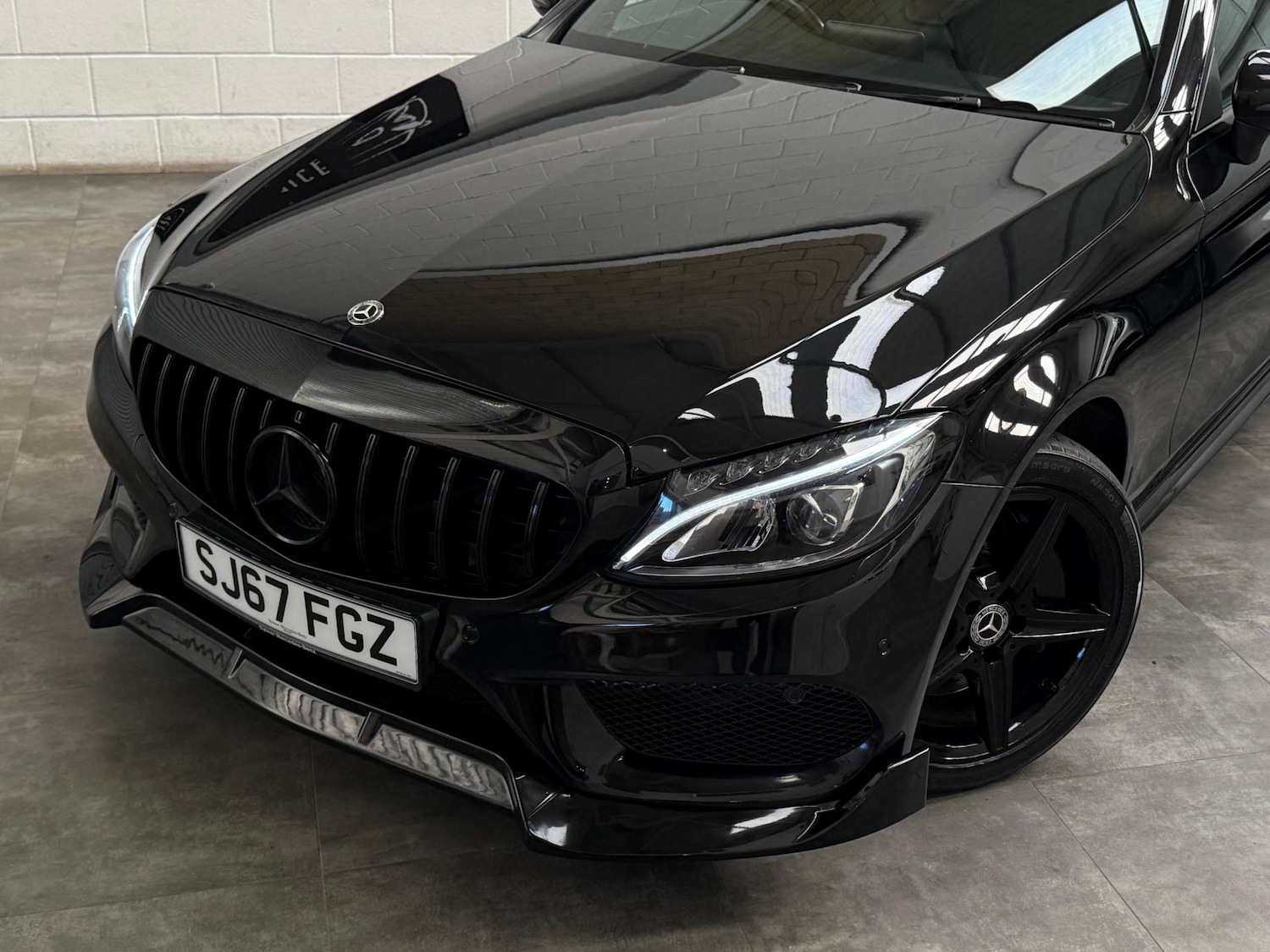 Used Mercedes-Benz C-Class 2017 for sale - 76068115: Photo 11