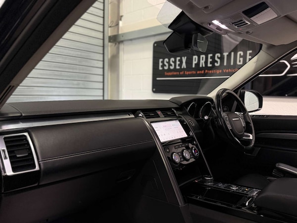 Used Land Rover Discovery 2017 for sale - 76313282: Photo 15