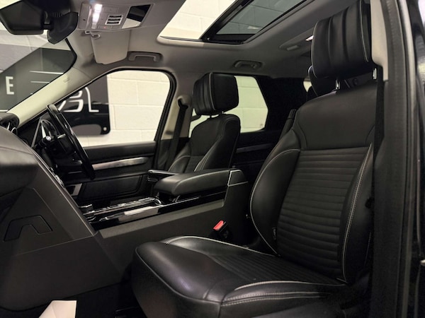 Used Land Rover Discovery 2017 for sale - 76313282: Photo 16