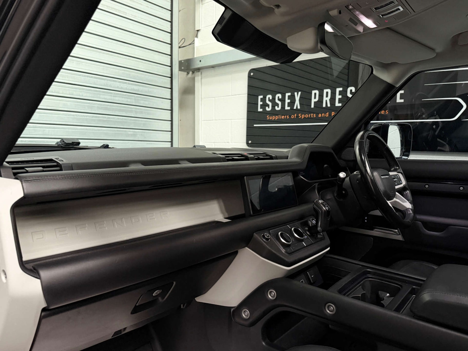 Used Land Rover Defender 2021 for sale - 76107552: Photo 14