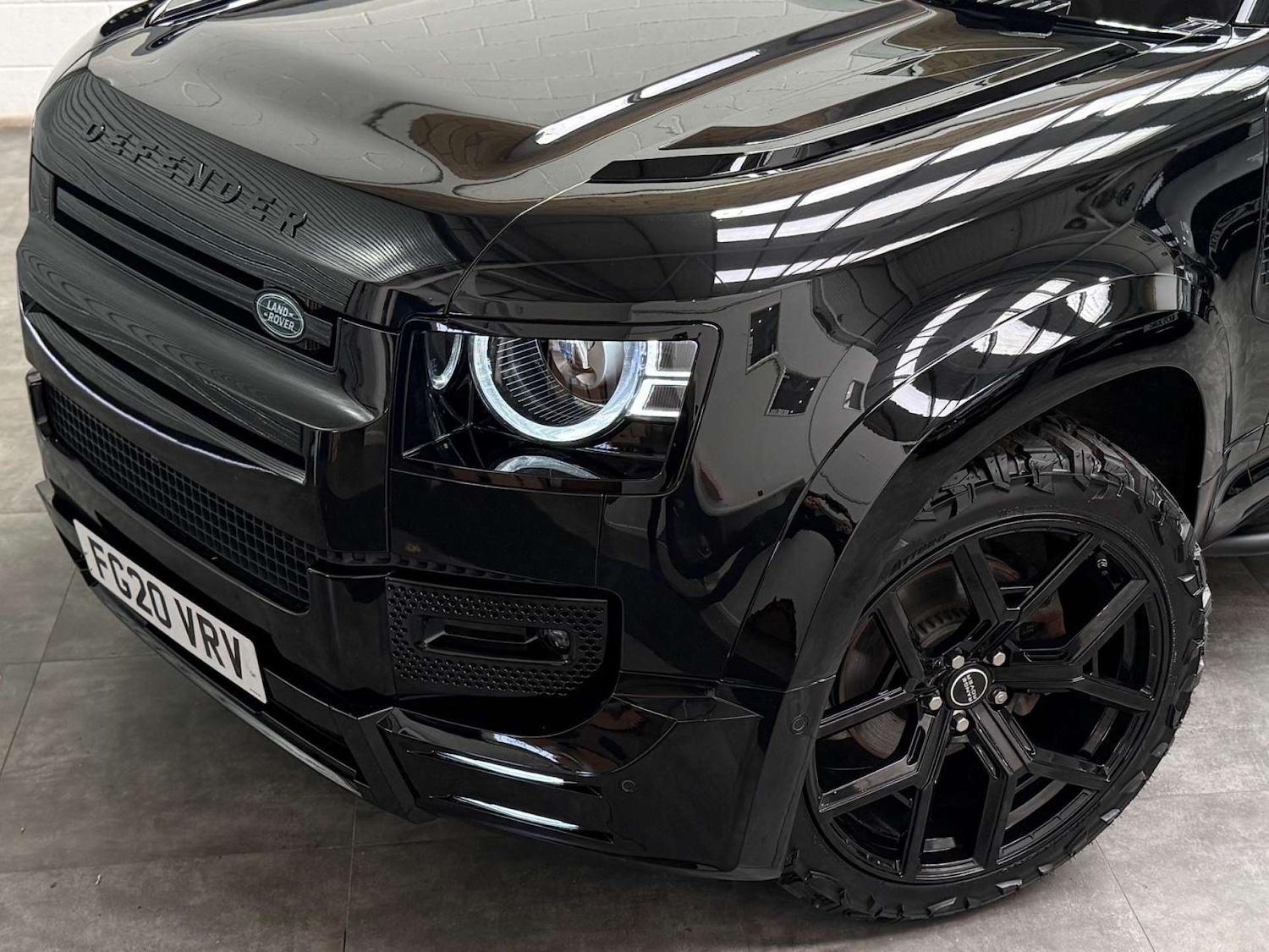 Used Land Rover Defender 2020 for sale - 76478957: Photo 11