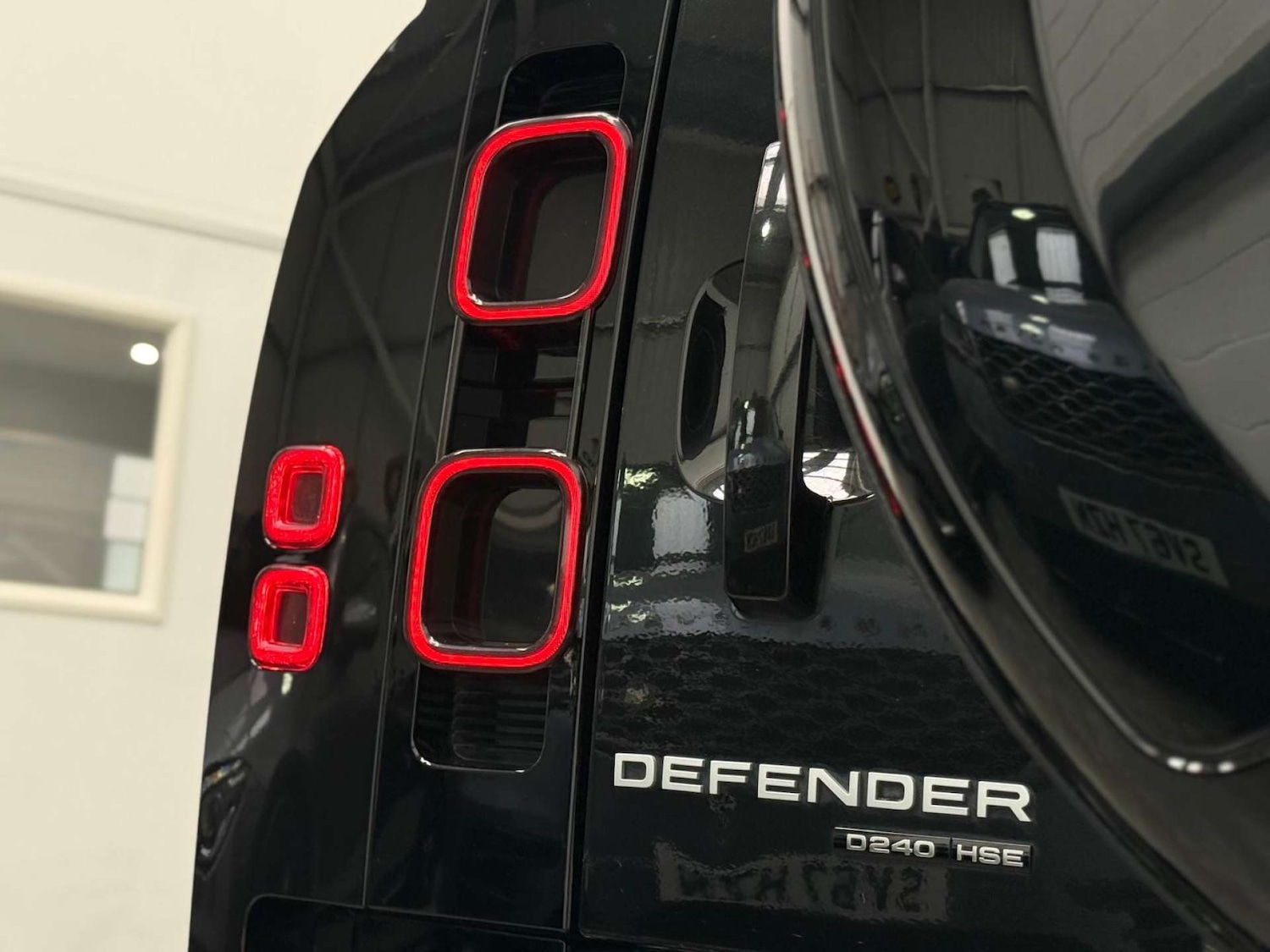 Used Land Rover Defender 2020 for sale - 76478957: Photo 12