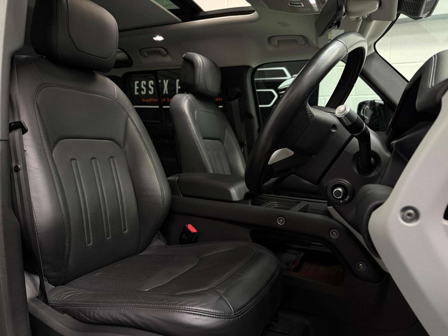 Used Land Rover Defender 2020 for sale - 76478957: Photo 18