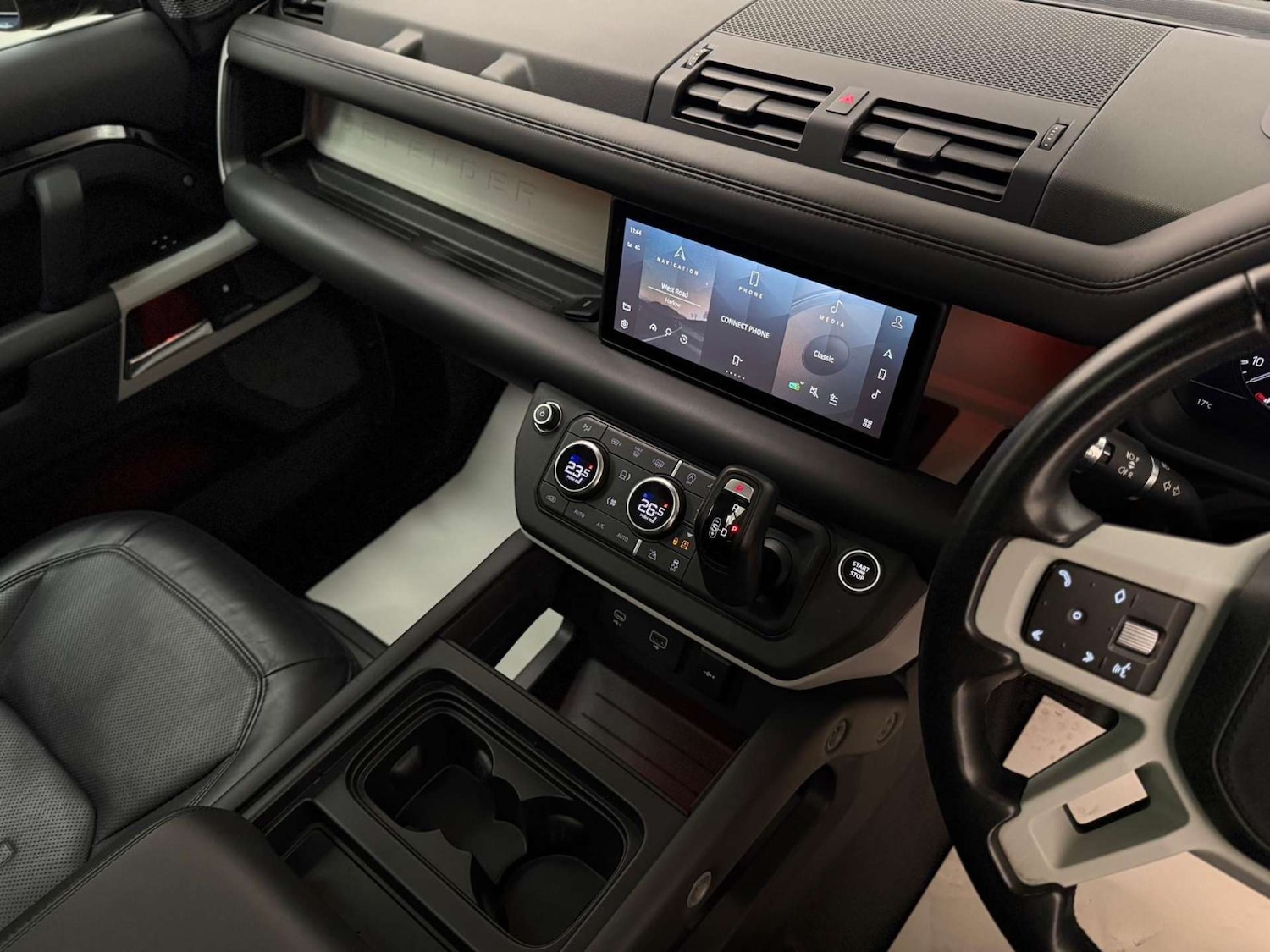 Used Land Rover Defender 2020 for sale - 76478957: Photo 22