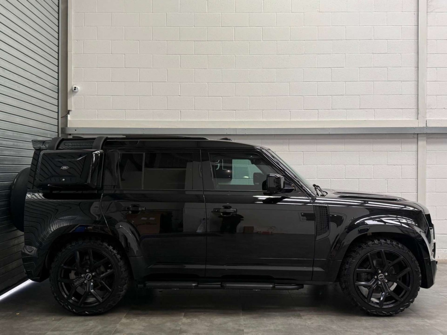 Used Land Rover Defender 2020 for sale - 76478957: Photo 4