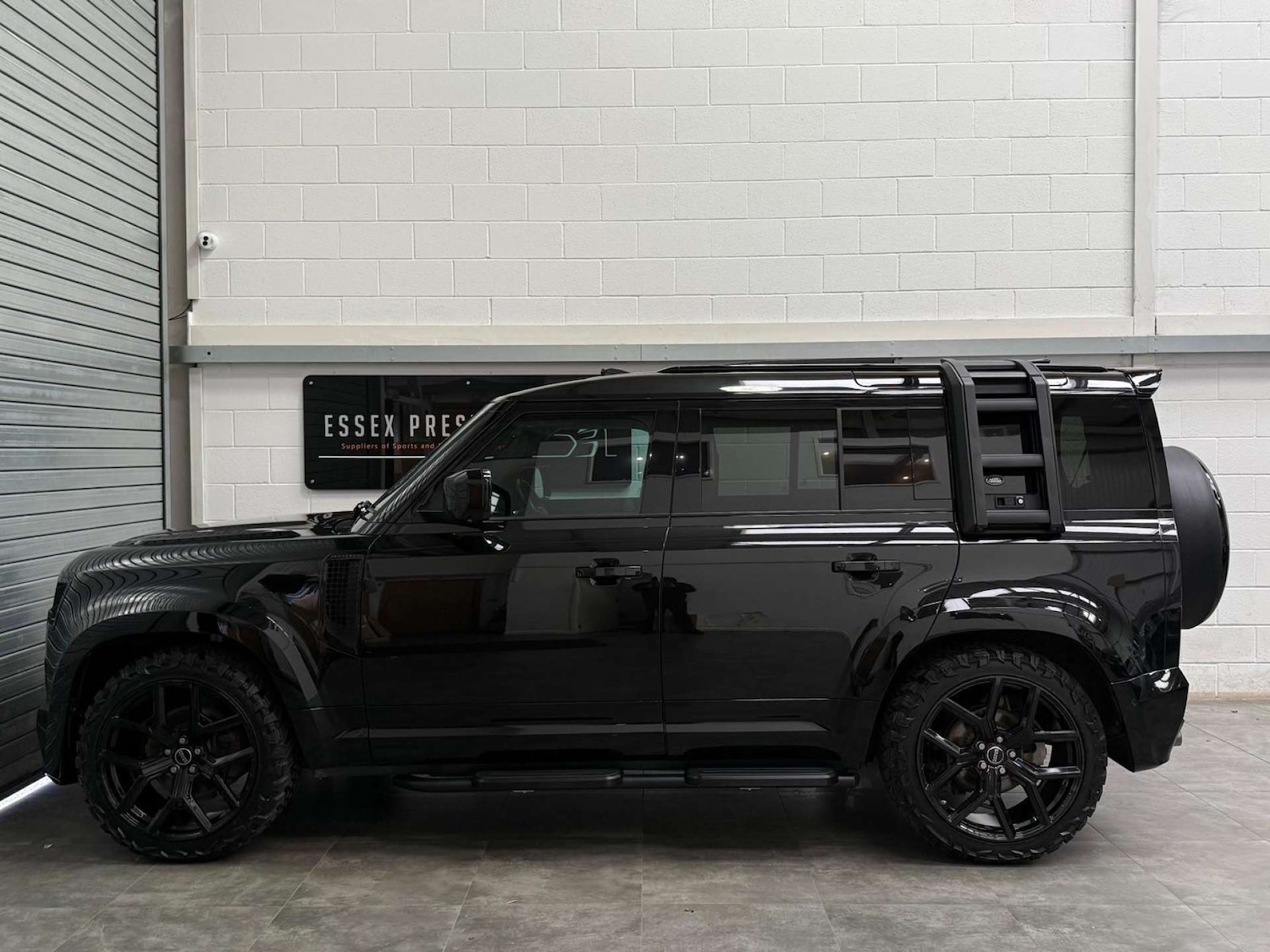 Used Land Rover Defender 2020 for sale - 76478957: Photo 5