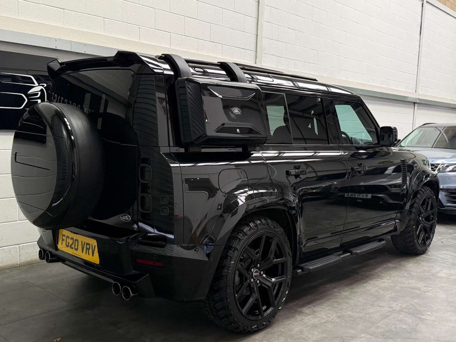 Used Land Rover Defender 2020 for sale - 76478957: Photo 6