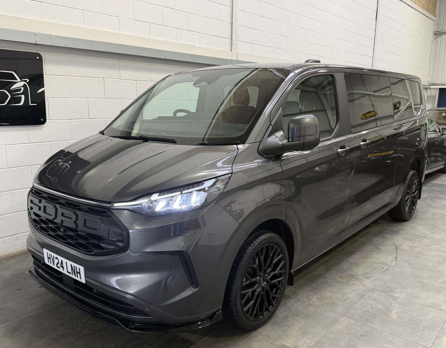 Used Ford Tourneo Custom 2024 for sale - 76854621: Photo 3